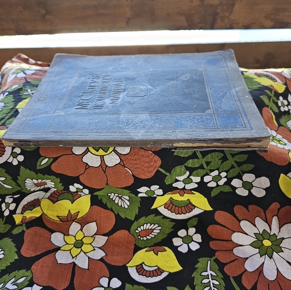 Antique Mcleary Household Manual - Picture 8 of 9